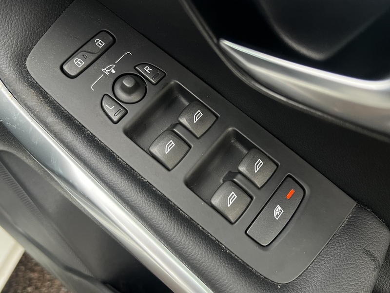 Volvo V40 T4 Se - U11493