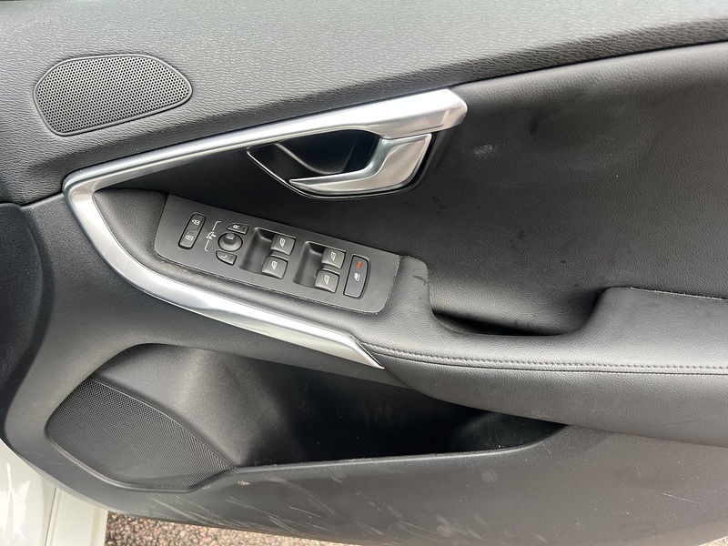 Volvo V40 T4 Se - U11493