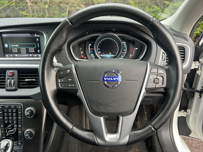 Volvo V40 T4 Se - U11493