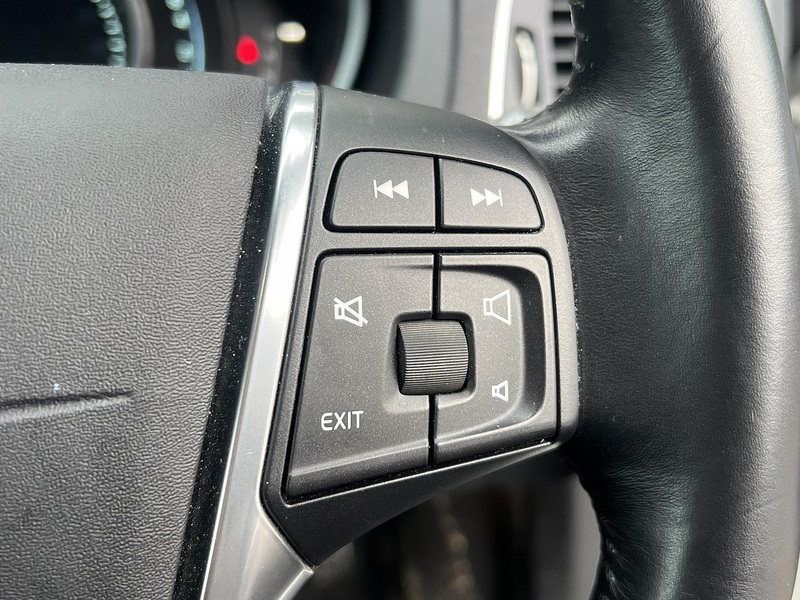 Volvo V40 T4 Se - U11493