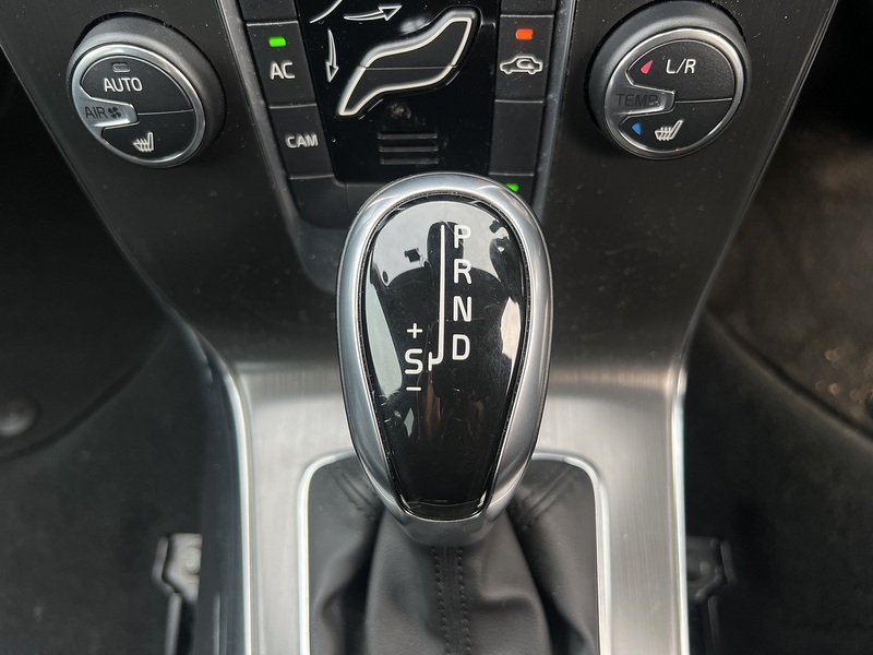 Volvo V40 T4 Se - U11493