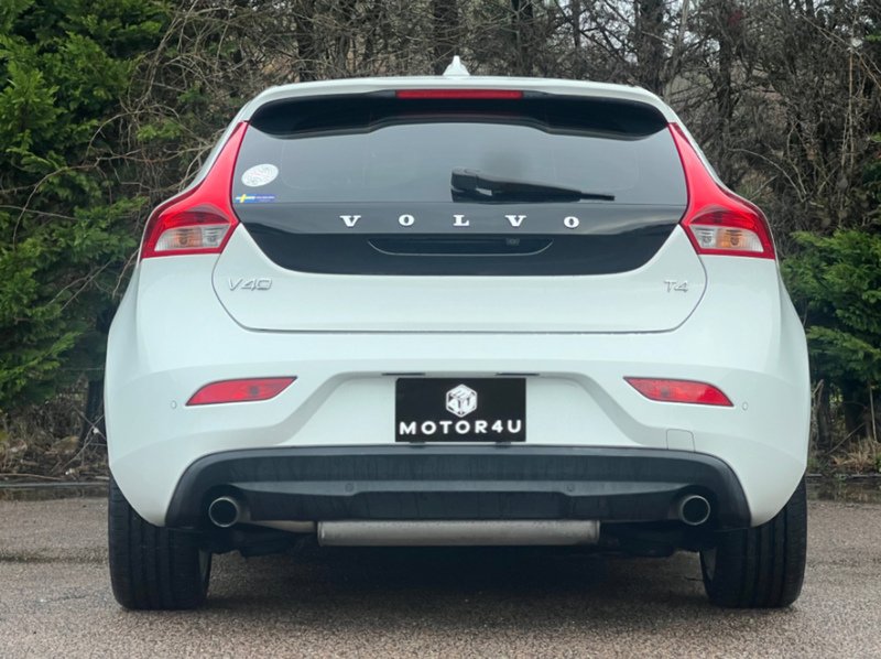 Volvo V40 T4 Se - U11493