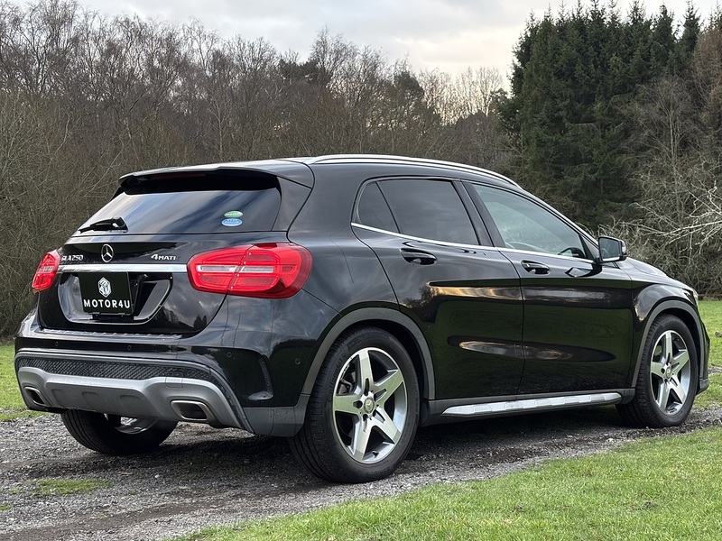 Mercedes-Benz Gla-Class Gla 250 4Matic Amg Line - U11495