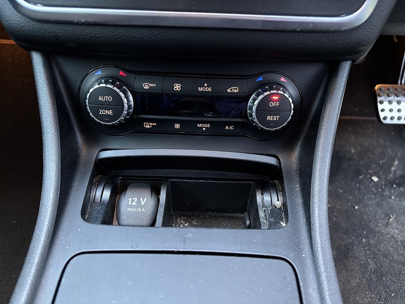 Mercedes-Benz Gla-Class Gla 250 4Matic Amg Line - U11495