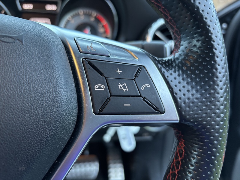 Mercedes-Benz Gla-Class Gla 250 4Matic Amg Line - U11495