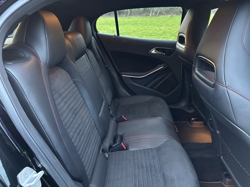 Mercedes-Benz Gla-Class Gla 250 4Matic Amg Line - U11495