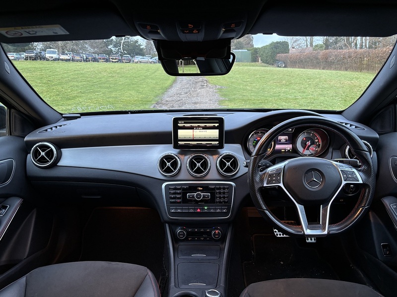 Mercedes-Benz Gla-Class Gla 250 4Matic Amg Line - U11495