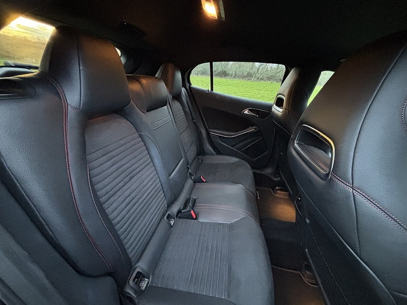 Mercedes-Benz Gla-Class Gla 250 4Matic Amg Line - U11495