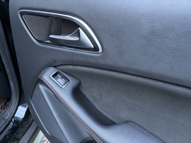 Mercedes-Benz Gla-Class Gla 250 4Matic Amg Line - U11495