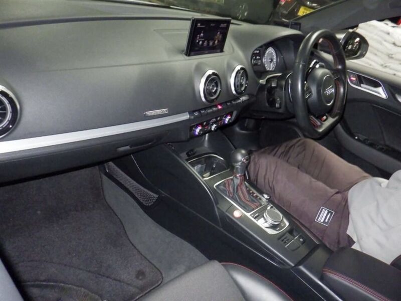 Audi S3 Sedan - U11498