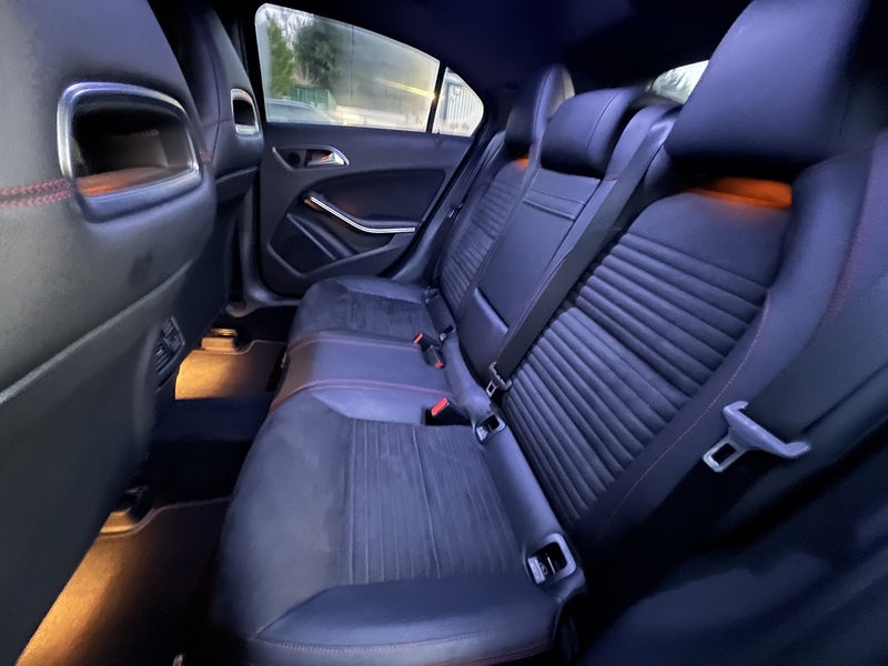 Mercedes-Benz A-Class A180 Amg Night Edition - U11499