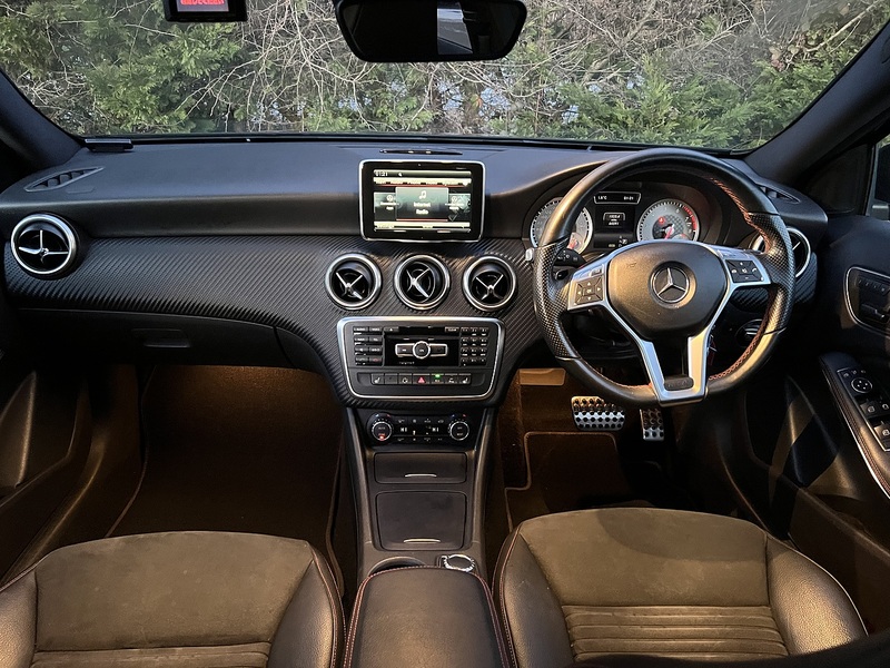 Mercedes-Benz A-Class A180 Amg Night Edition - U11499