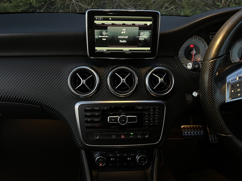 Mercedes-Benz A-Class A180 Amg Night Edition - U11499