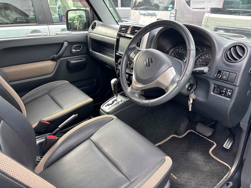 Suzuki Jimny Landventure 4WD - U11500