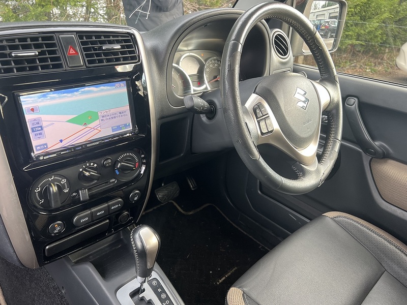 Suzuki Jimny Landventure 4WD - U11500