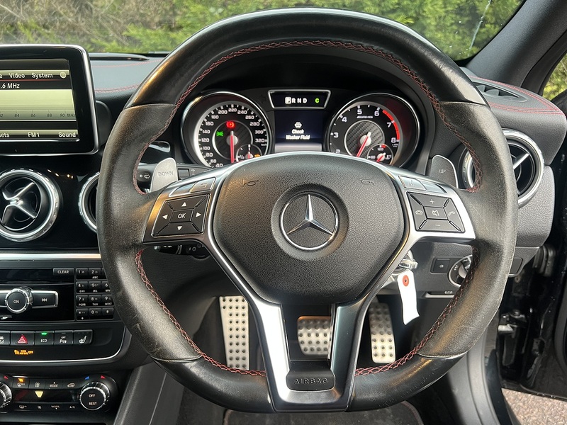 Mercedes-Benz Gla-Class Gla45 Amg 4Matic - U11502