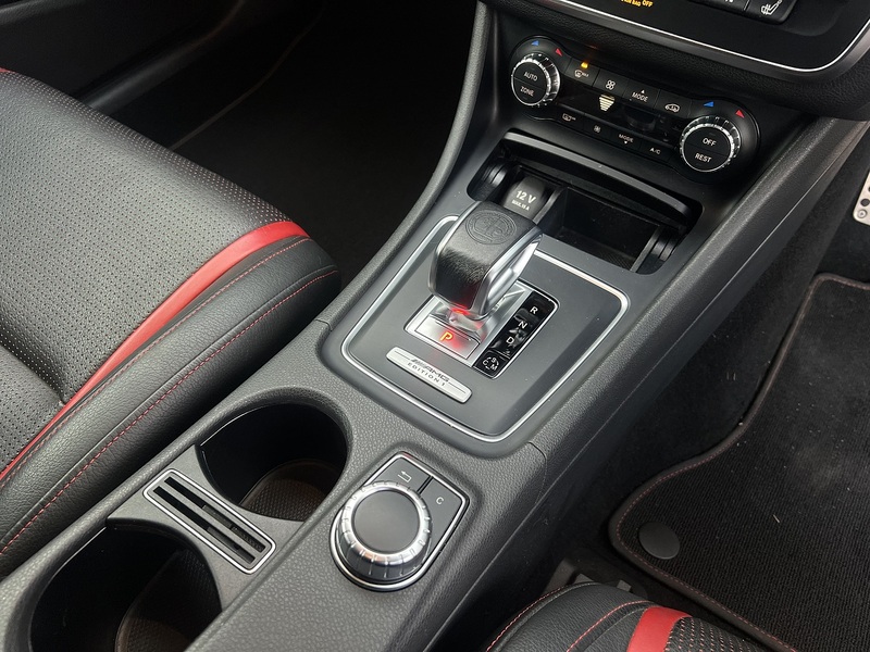 Mercedes-Benz Gla-Class Gla45 Amg 4Matic - U11502