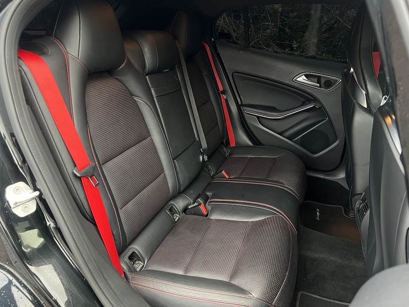 Mercedes-Benz Gla-Class Gla45 Amg 4Matic - U11502