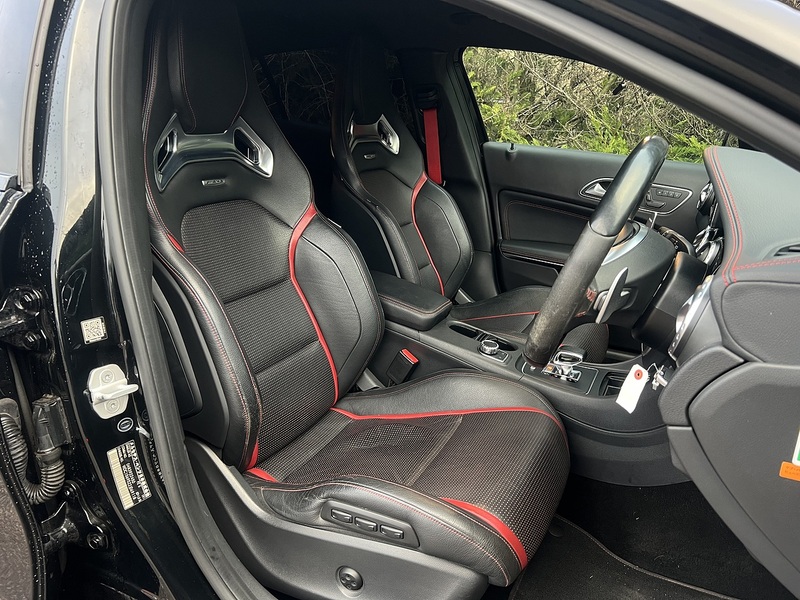 Mercedes-Benz Gla-Class Gla45 Amg 4Matic - U11502