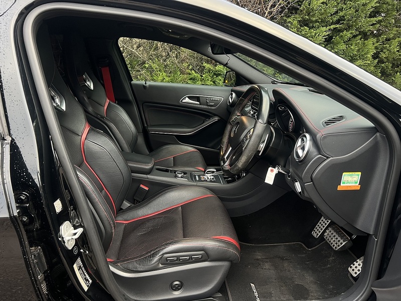 Mercedes-Benz Gla-Class Gla45 Amg 4Matic - U11502