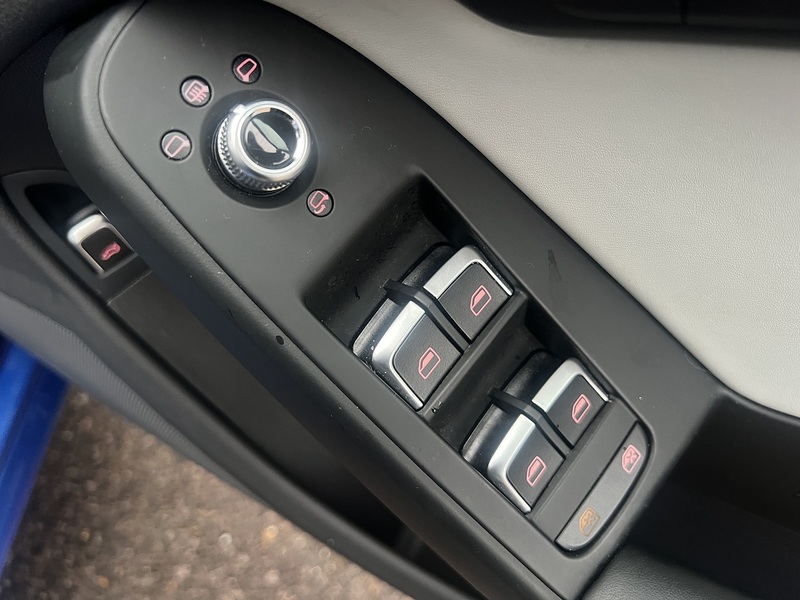 Audi S4 S4 4WD - U11507