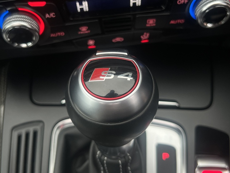 Audi S4 S4 4WD - U11507