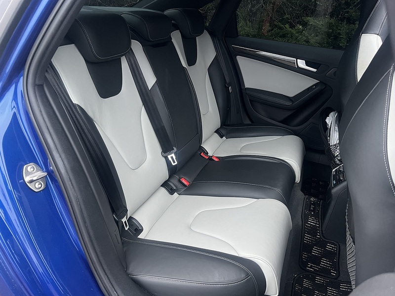 Audi S4 S4 4WD - U11507