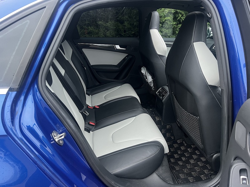 Audi S4 S4 4WD - U11507