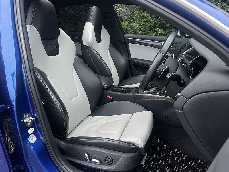 Audi S4 S4 4WD - U11507