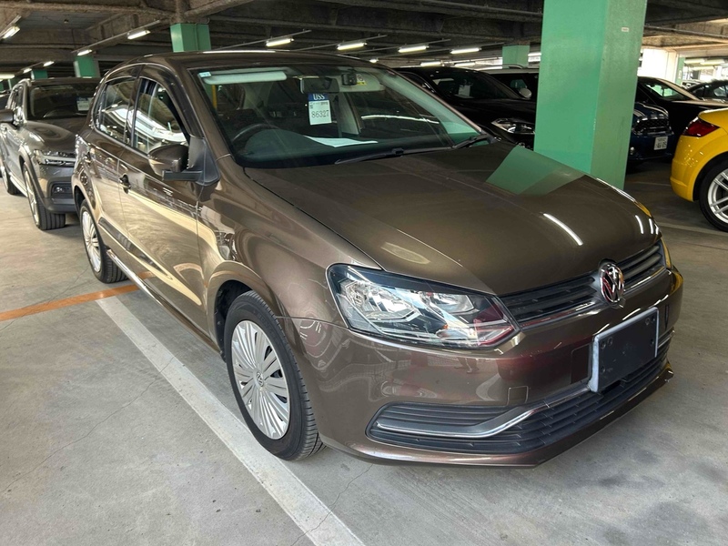 Volkswagen Polo 5D - U11511