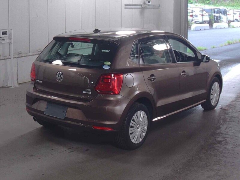 Volkswagen Polo 5D - U11511