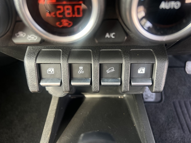 Suzuki Jimny SZ5 Sierra 4WD JC - U11515