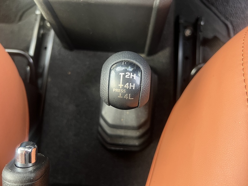 Suzuki Jimny SZ5 Sierra 4WD JC - U11515