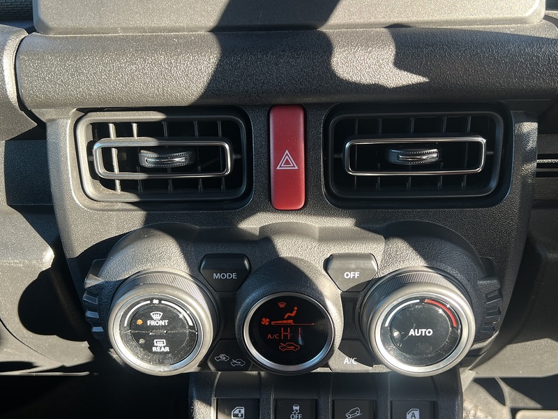 Suzuki Jimny Sierra 4WD JC - U11516