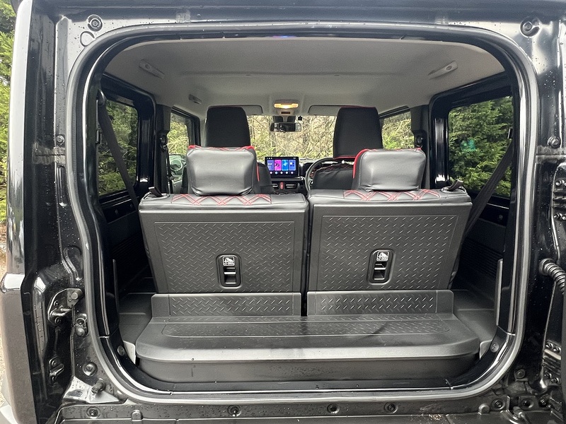 Suzuki Jimny Sierra 4WD JC - U11517