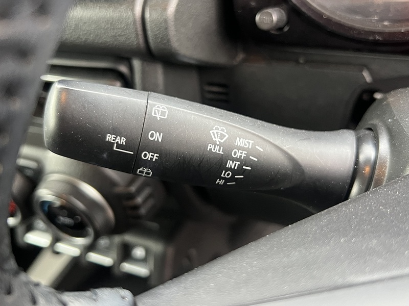 Suzuki Jimny Sierra 4WD JC - U11517