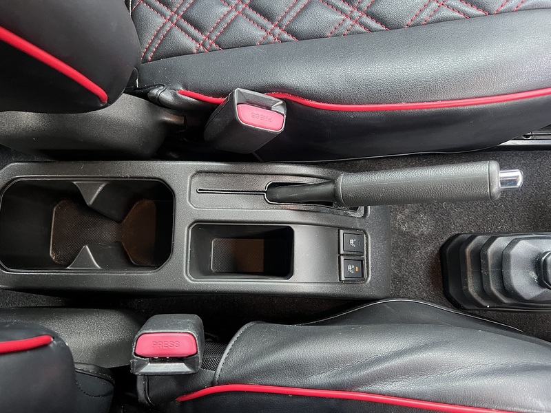 Suzuki Jimny Sierra 4WD JC - U11517