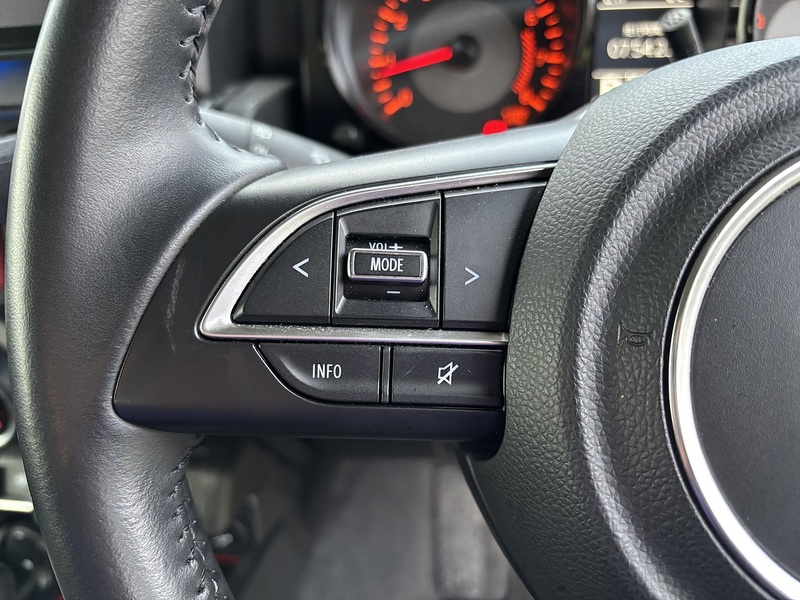 Suzuki Jimny Sz5 - U11518