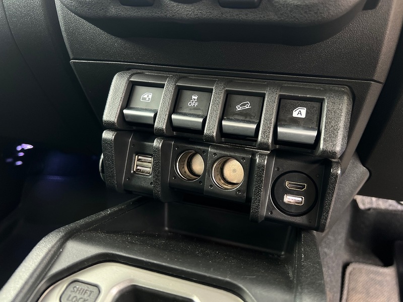 Suzuki Jimny Sierra 4WD JC - U11521