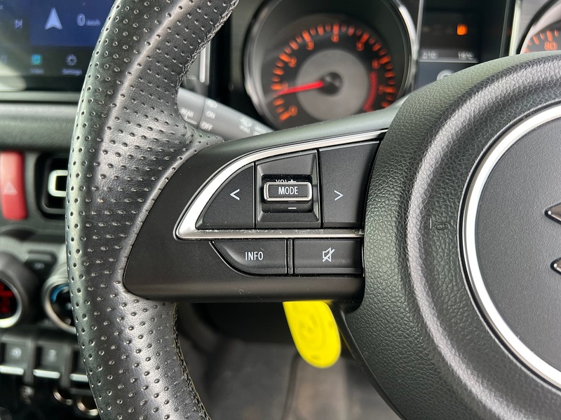 Suzuki Jimny Sierra 4WD JC - U11521