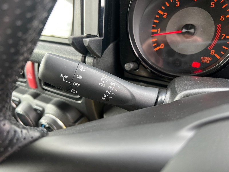 Suzuki Jimny Sierra 4WD JC - U11521