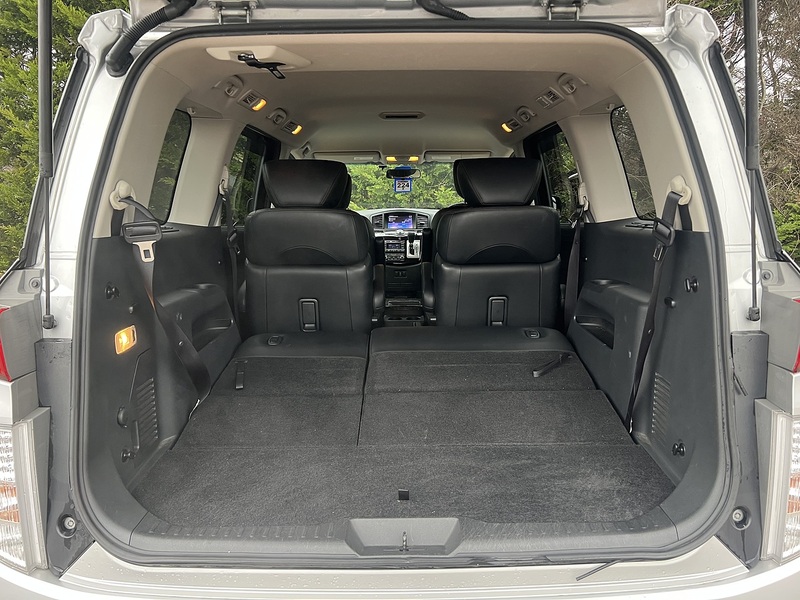 Nissan Elgrand 5D 250 Highway Star - U11524