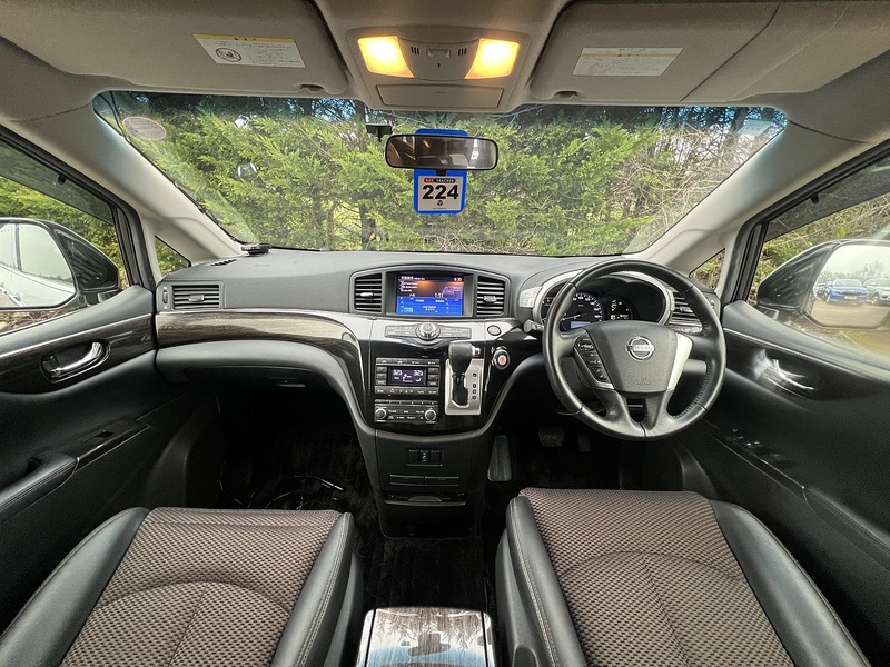 Nissan Elgrand 5D 250 Highway Star - U11524