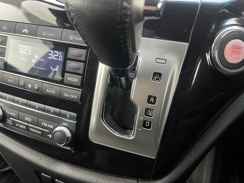 Nissan Elgrand 5D 250 Highway Star - U11524