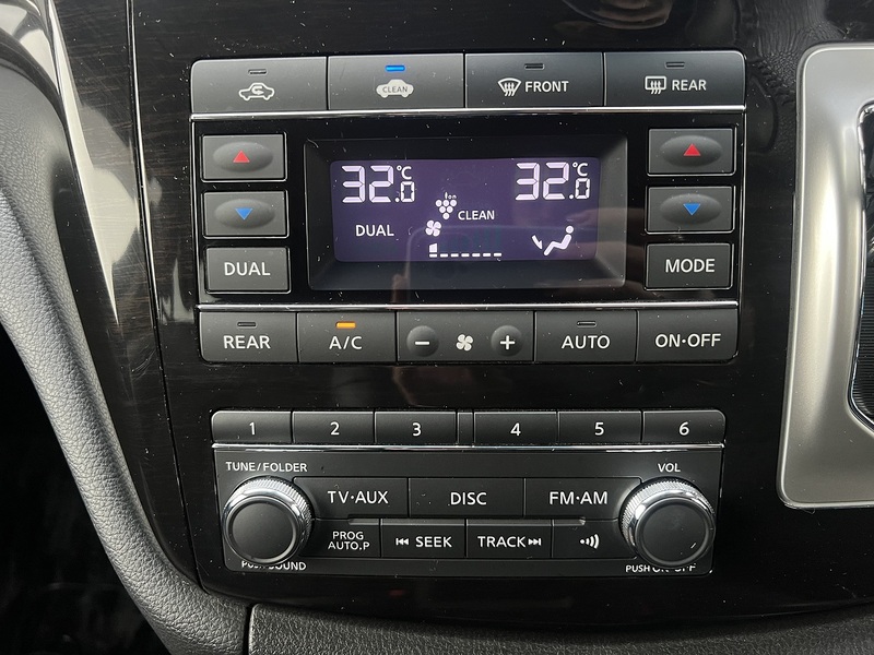 Nissan Elgrand 5D 250 Highway Star - U11524