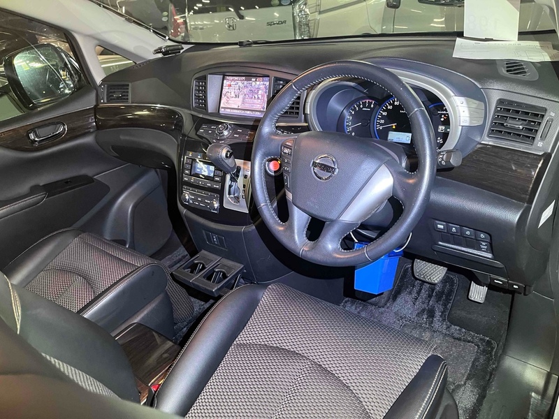 Nissan Elgrand 5D 250 Highway Star - U11524