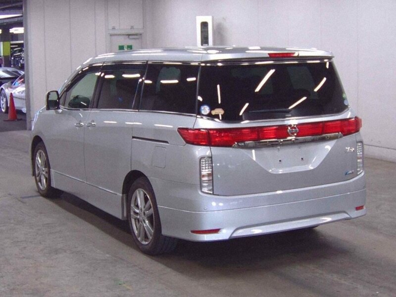 Nissan Elgrand 5D 250 Highway Star - U11524