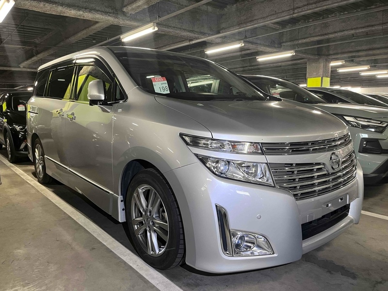 Nissan Elgrand 5D 250 Highway Star - U11524