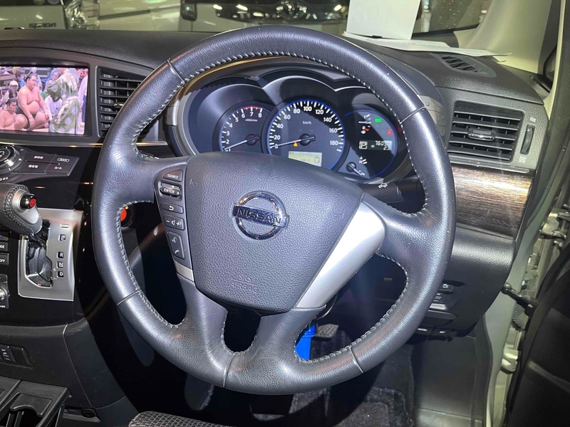 Nissan Elgrand 5D 250 Highway Star - U11524