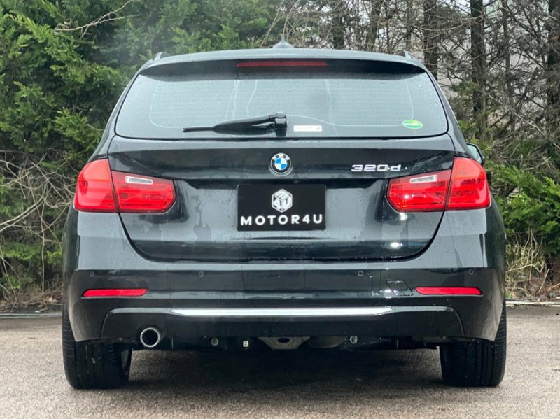 BMW 3 Series 320D Luxury Touring - U11525